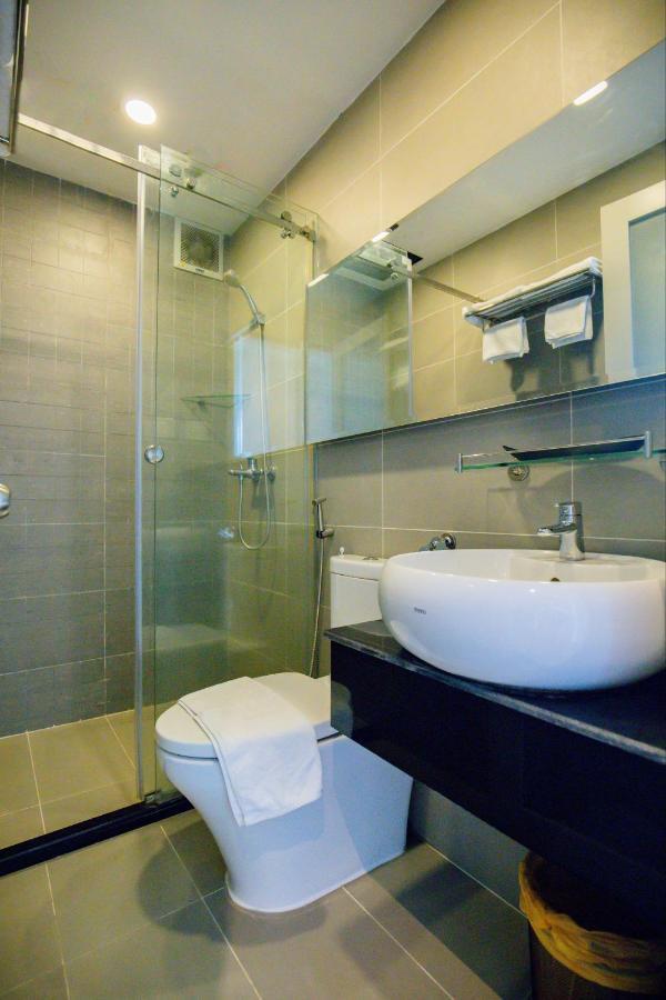 La Hotel Q10 Хошимин Екстериор снимка
