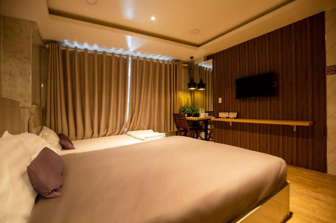 La Hotel Q10 Хошимин Екстериор снимка